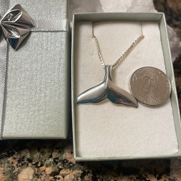 Sterling Silver Elegant Silver Whale Tail Pendant. Retail 188.00 NWT - Picture 4 of 7